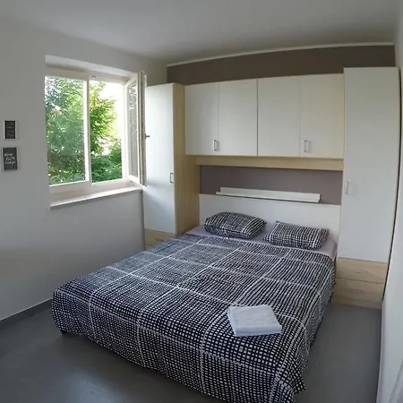 Apartment Lux *