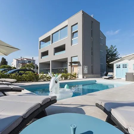 Apartment Lux
