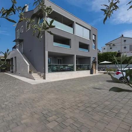 Apartment Lux